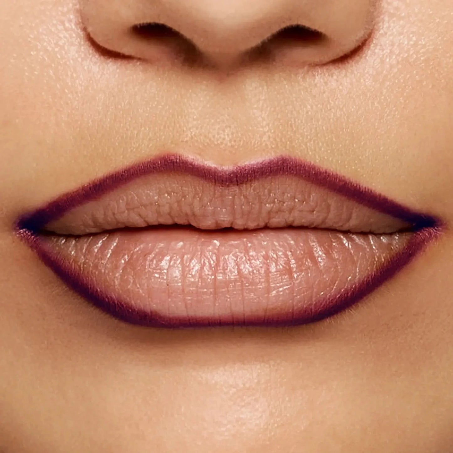 Easy Glide Lip Liner — Creamy, Blendable Color with Smooth Application-YH